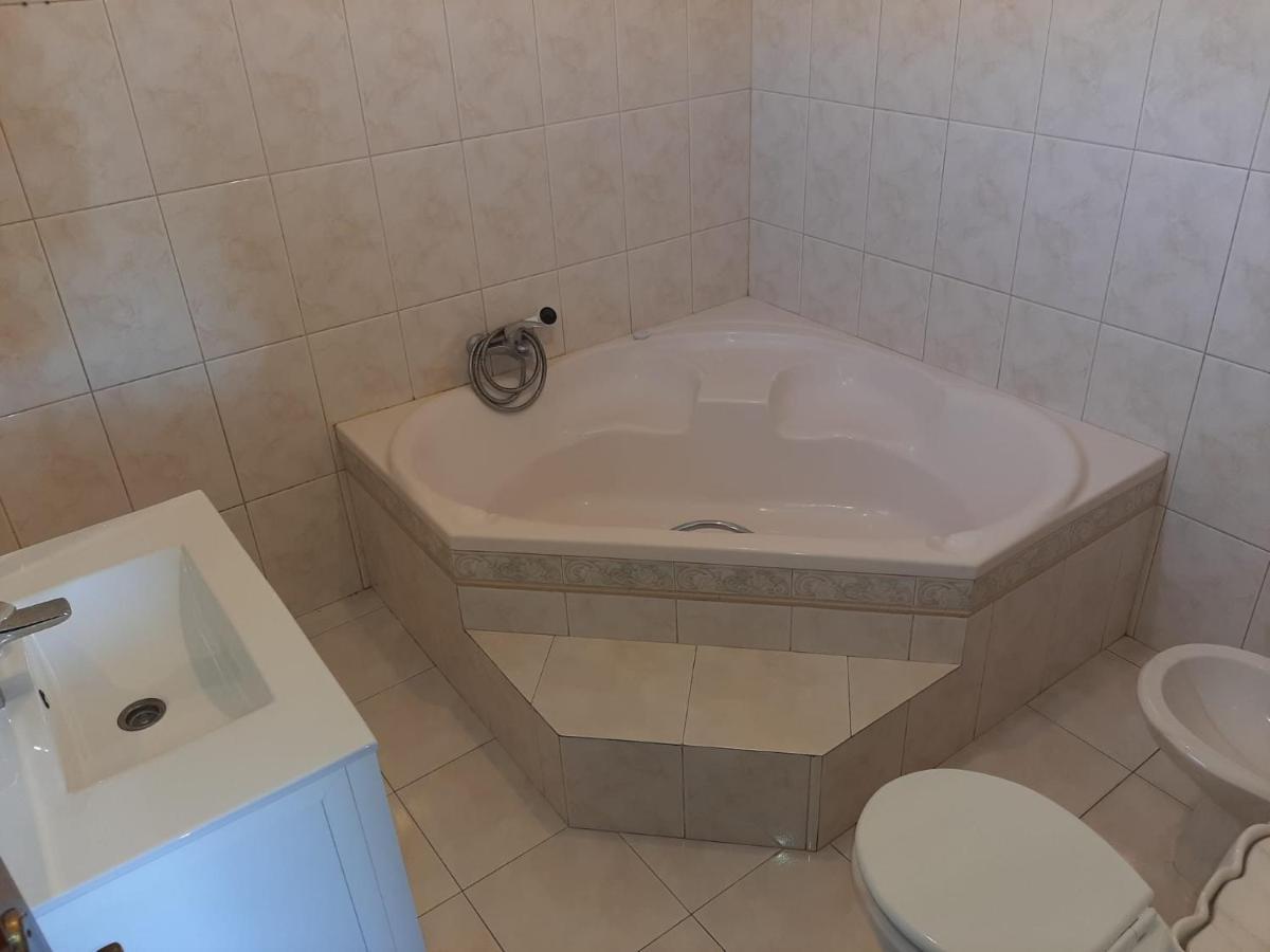 カマラ・デ・ロボス Casa Do Tercoヴィラ エクステリア 写真